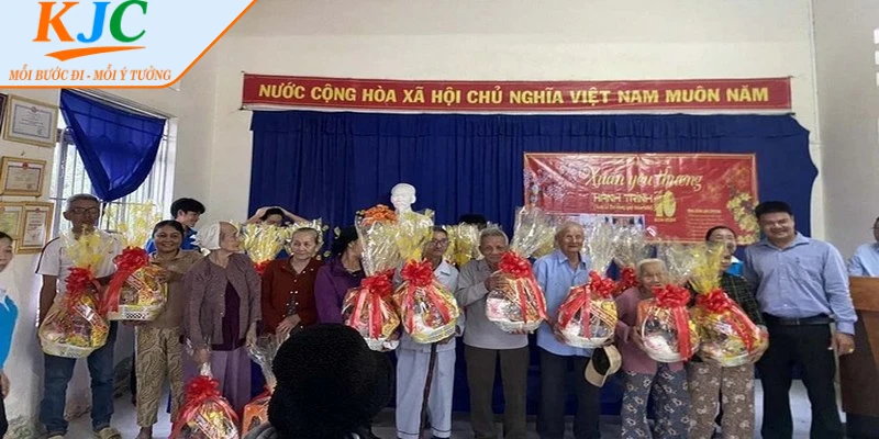KJC ủng hộ