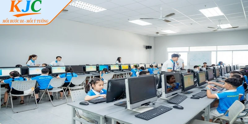 ươm mầm tri thức Việt